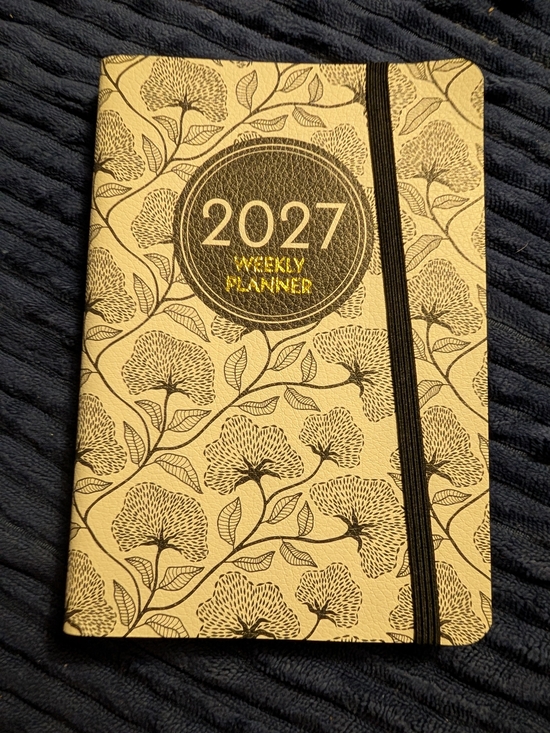 Other - 2027 Weekly Planner Notebook - Cream Floral Cover